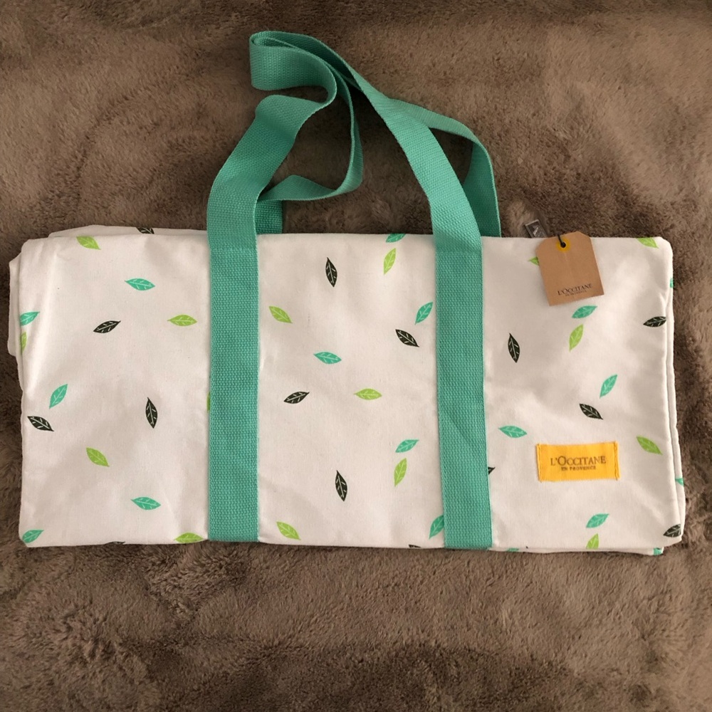 L’0ccitane duffle